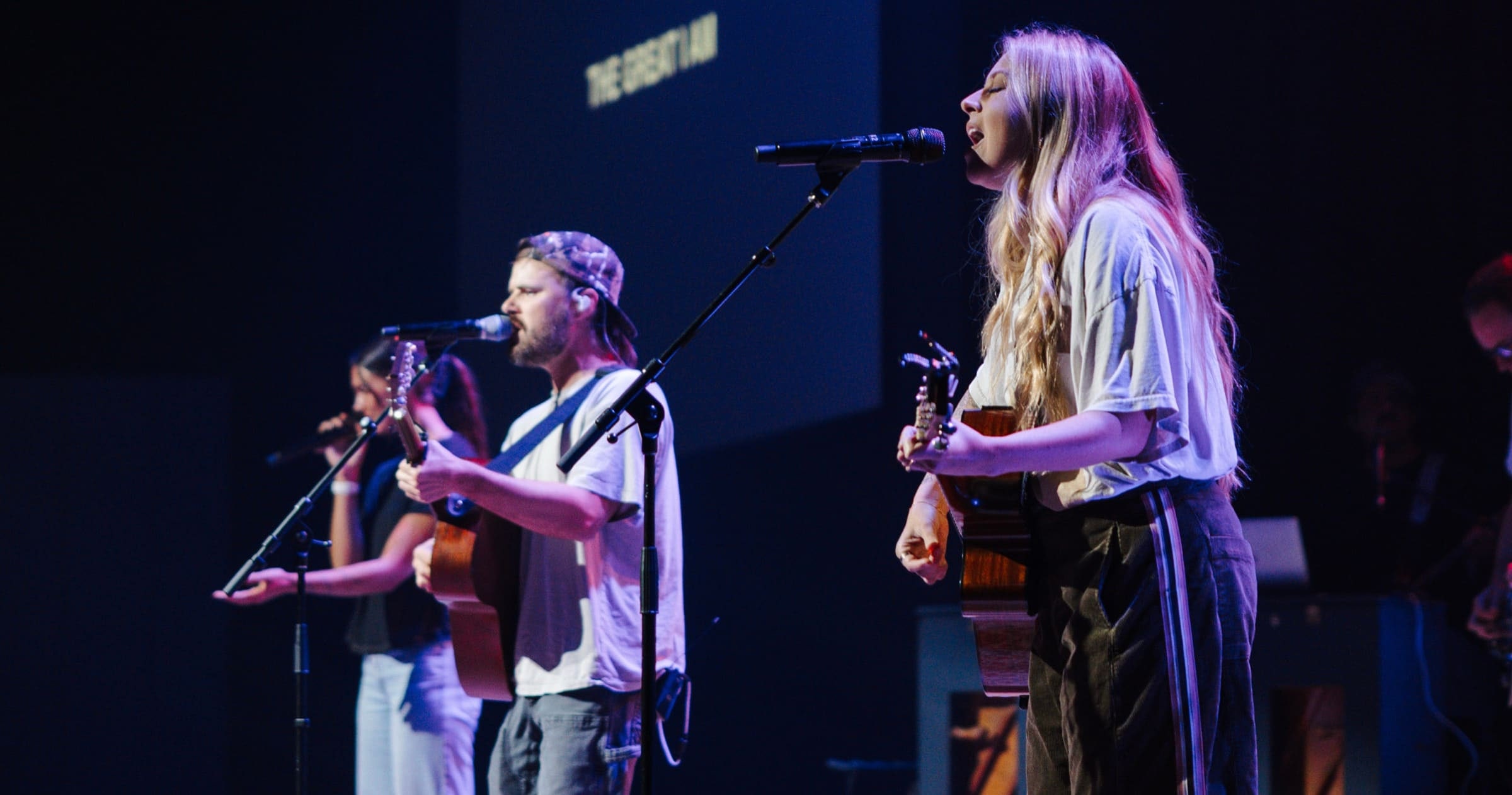 Worship at The Church of Eleven22 Mandarin campus